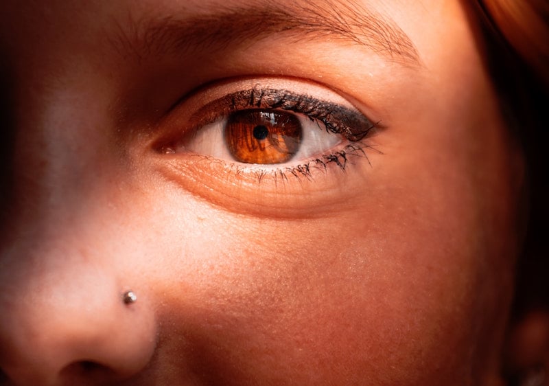 woman with nostril piercing
