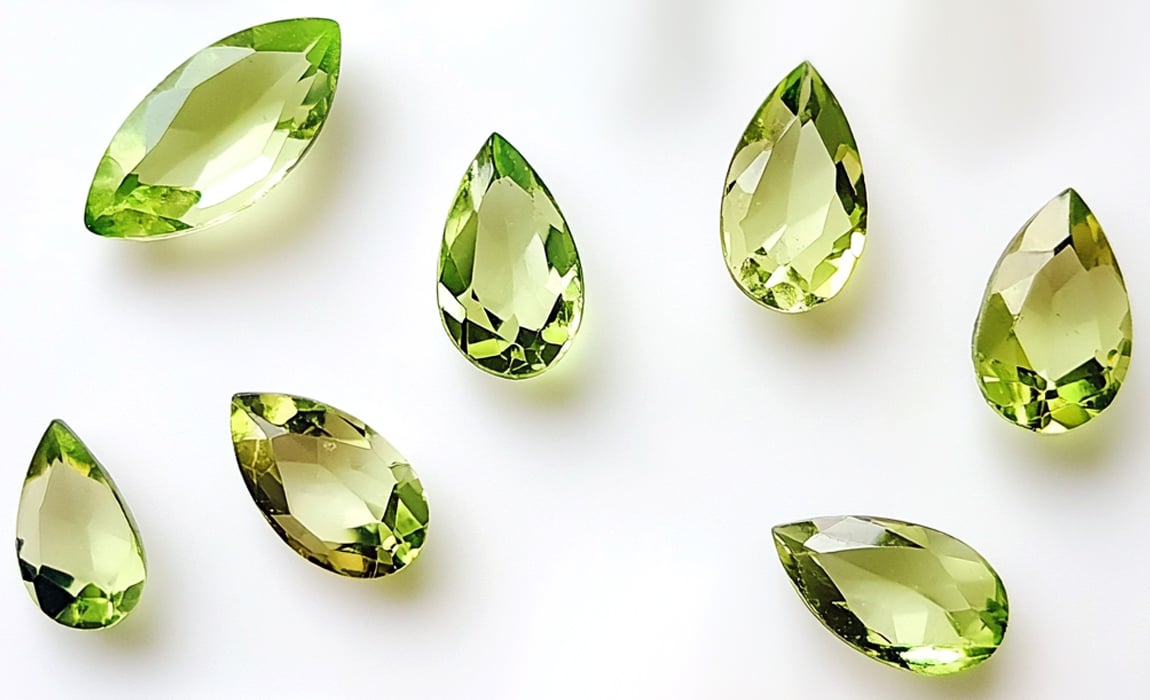 peridot gems scattered